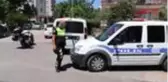 Kimliğini polise bırakıp kaçtı, apartman bahçesinde saklanırken yakalandı