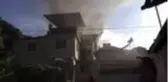 Yanan ev kullanılamaz hale geldi