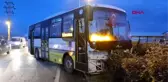 Şehir içi yolcu otobüsü ile hafif ticari araç çarpıştı 2 yaralı