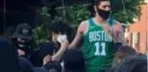 ABD'deki protestolara katılan FETÖ'cü Enes Kanter, 