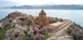 Akdamar Adası eşsiz güzelliğiyle ziyaretçilerini bekliyor