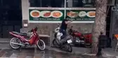 Son dakika haberi... Köpeği sopayla dövdü esnaf müdahale etti