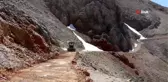 Yörüklerin karla kaplı göç yolları açılıyor