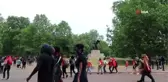 Londra'da binlerce kişi Hyde Park'ta toplanarak ırkçılık karşıtı protesto düzenledi