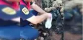 Alevlerin arasında kalan kaplumbağa itfaiye tarafından kurtarıldı