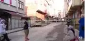 Küçükçekmece'de yıkılma riski bulunan bina boşaltıldı