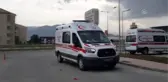 İki aracın çarpışması sonucu 3 kişi yarlandı