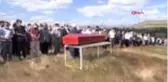 ELAZIĞ Malatya'daki tren kazasında ölen makinist Kaya, toprağa verildi