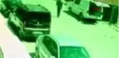 OTOMOBİLDEN CEP TELEFONU ÇALAN HIRSIZ KAMERADA