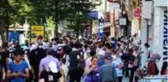 Antalya'nın caddeleri hareketlendi! Maske var, sosyal mesafe yok