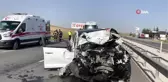 Otomobilin çarptığı traktör ikiye bölündü: 1 ölü, 3 yaralı
