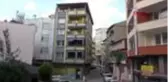 AFYON FANATİK AİLE SARI LACİVERT APARTMANDA YAŞIYOR