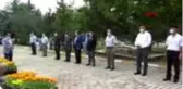 AFYONKARAHİSAR Babalar Günü'nde şehitlik ziyareti