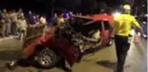 İkiye bölünen otomobilden sağ kurtuldu