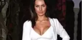 Annie Kilner, kendisini aldatan Kyle Walker'ı affedip evlenme teklifini kabul etti