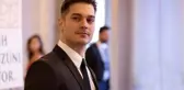 Sevgilisiyle sarmaş dolaş yakalanan Çağatay Ulusoy, aldığı kilolarla şaşkına çevirdi