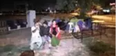 Adana'da kirasını ödeyemeyen aile sokakta kaldı