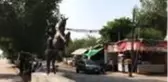 Pakistan'da Ertuğrul Gazi heykeli dikildi - LAHOR