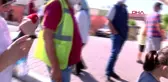 İSTANBUL-PATLAMADA EVDE UNUTTUĞU MUHABBET KUŞLARINI ALMAYA GELDİ