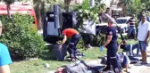 Sınava yetişmeye çalışan kız kardeşler okul yolunda kaza geçirdi, araç direğe çarparak durdu