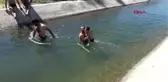 IĞDIR DSİ'nin su kanallarında serinliyorlar