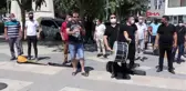 Denizli'de sokak düğünleri yasaklandı, müzisyenler eylem yaptı