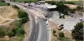 Tırdan düşen trafo karayolunu savaş alanına çevirdi: 2 yaralı