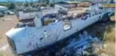 Antalya'daki hortumda kullanılamaz hale gelen yolcu uçağı, hurdalıkta yeni alıcısını bekliyor