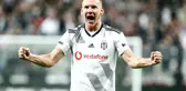 Roma, Beşiktaşlı Domagoj Vida için 7 milyon vermeye hazır