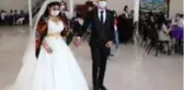 Aşiret düğününde sosyal mesafe kuralına uyuldu