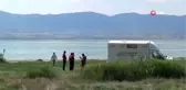Bir haftadır kayıp olan adamın cesedi göl kenarında yamaç paraşütçülerinin ihbarıyla bulundu