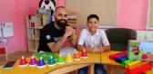 Müzik eğitimi otizmli Abdullah'ın hayatını değiştirdi