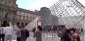 Fransa'daki Louvre Müzesi 3 ay sonra kapılarını ziyaretçilere açtı
