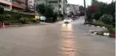 Zonguldak'ta sağanak yağmur yolları göle döndürdü