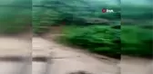 Saniyelerle sel sularına kapılmaktan kurtuldu