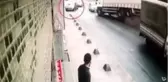 Bağcılar kaymakamı kamyonun altında kalmaktan son anda kurtuldu