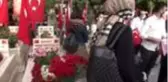 Hak-İş'ten 15 Temmuz Şehitlerine anlamlı ziyaret