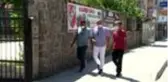 Öğretmenler kendini dezenfekte eden 