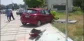 İnegöl'de kontrolden çıkan otomobil durağa ve ağaca çarptı: 2 yaralı