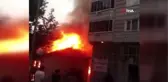 İki katlı bina alevler içinde kaldı