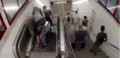 Son dakika haberi... Metro istasyonunda ilginç yankesicilik kamerada