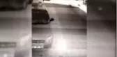 Motosiklet sürücüsünün kediye çarpmamak için yaptığı kaza, güvenlik kamerasında