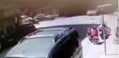 Otomobille çarpışan motosikletin sürücüsü yaralandı