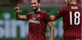 Milan formasıyla harikalar yaratan Hakan Çalhanoğlu'nun geleceği belirsizliğini koruyor