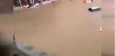 Suudi Arabistan'ın Taif şehrini sel vurdu