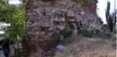 TARİHİ SURLARIN ÜSTÜNDE DEFİNE KAZISI - 1