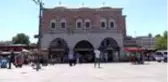 Eminönü'nde Kurban Bayramı arifesinde alışveriş hareketliliği