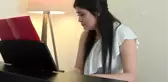 Müzik yeteneğiyle koruma altındaki yüzlerce çocuğa umut aşılıyor
