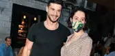 Berk Oktay, sevgilisi Yıldız Çağrı Atiksoy ile fotoğrafını paylaştı