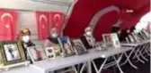 Herkes bayramı sevdikleri ile geçiriyor, onlar evlatlarından gelecek haberi bekliyor